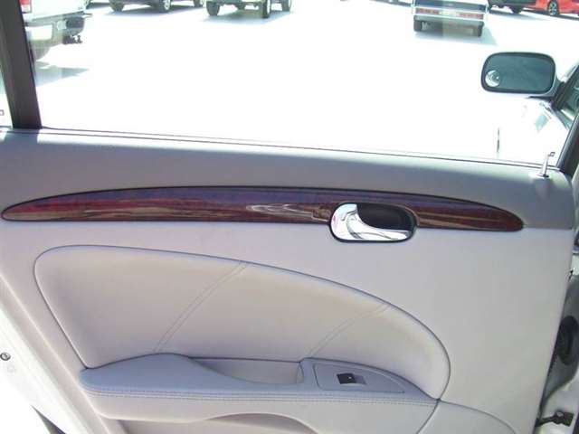 Buick Lucerne 2011 photo 19
